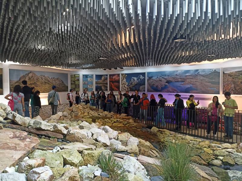 Salida pedagÃ³gica del Programa de Licenciatura en Lengua Extranjera InglÃ©s a BogotÃ¡: InmersiÃ³n cultural y lingÃ¼Ã­stica por el Museo del Oro, Museo de la Esmeralda y JardÃ­n BotÃ¡nico.	