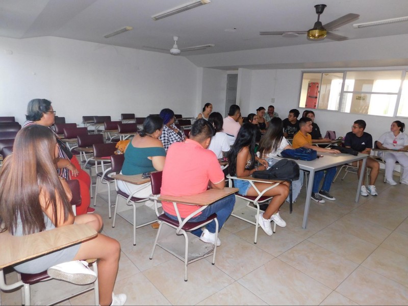 ReuniÃ³n De Representantes Estudiantiles en FUNDES: Ideas Brillantes para el Futuro