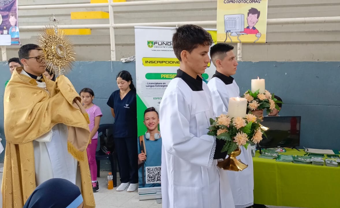 FUNDES dijo presente en la celebraciÃ³n del Jubileo Diocesano Educativo en El Espinal