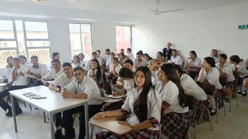 Cerca de 400 jÃ³venes vivieron el FUNDES Open Day 2025: una experiencia formativa para la vida