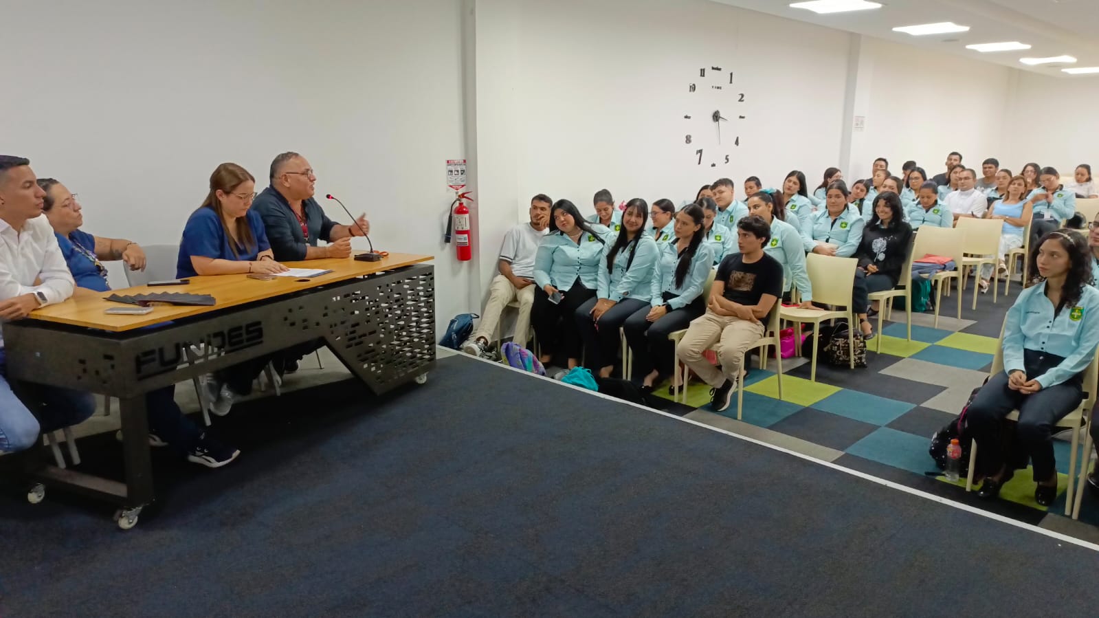 âEspacios psicolÃ³gicosâ de FUNDES se inauguraron analizando la cultura Therian